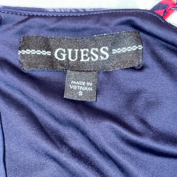 NWOT Guess Floral Capri Jumpsuit Romper – Size Small – Adjustable Straps - Picture 2 of 5